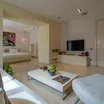 Casa Dell'arte Of Arts & Leisure Torba
