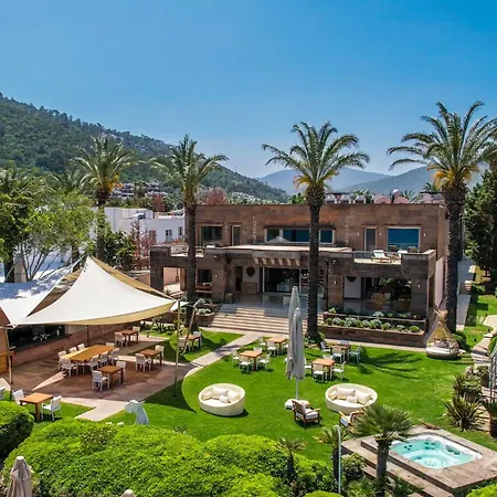 Casa Dell'arte Of Arts & Leisure Hotel 5*