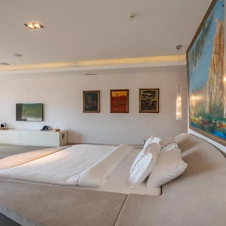 Hotel Casa Dell'arte Of Arts & Leisure